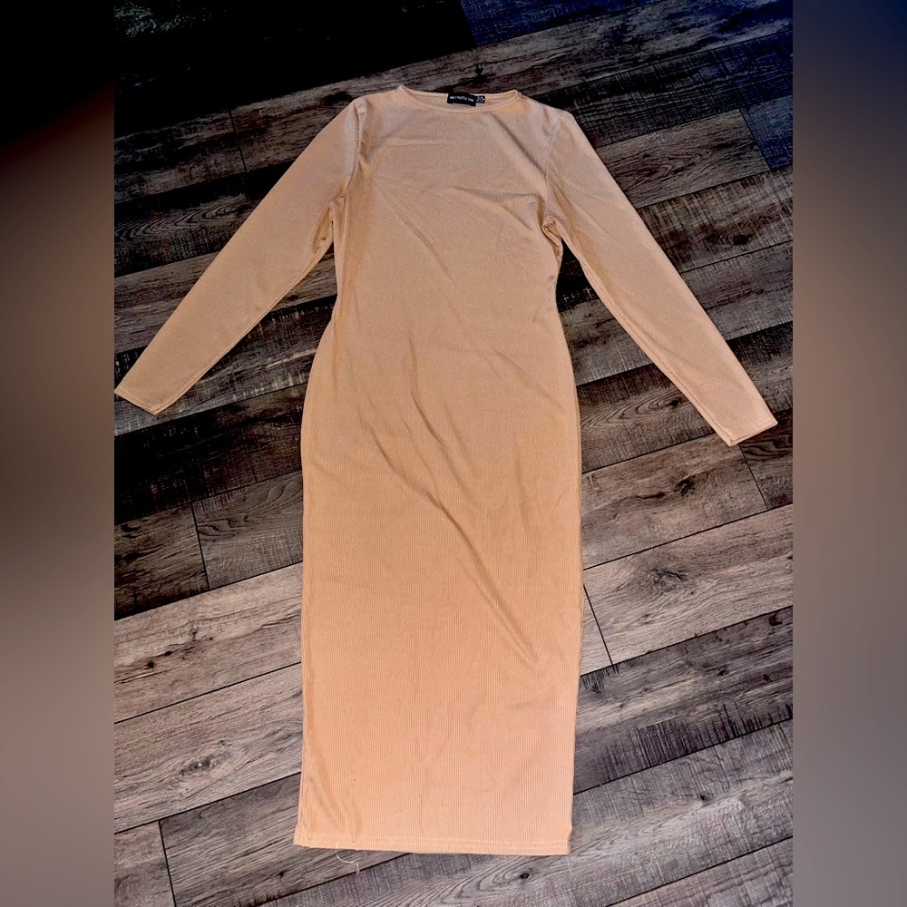PLT MIDI DRESS - NUDE